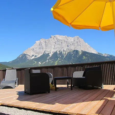 Deluxe 1,2,3 Апартаменты *