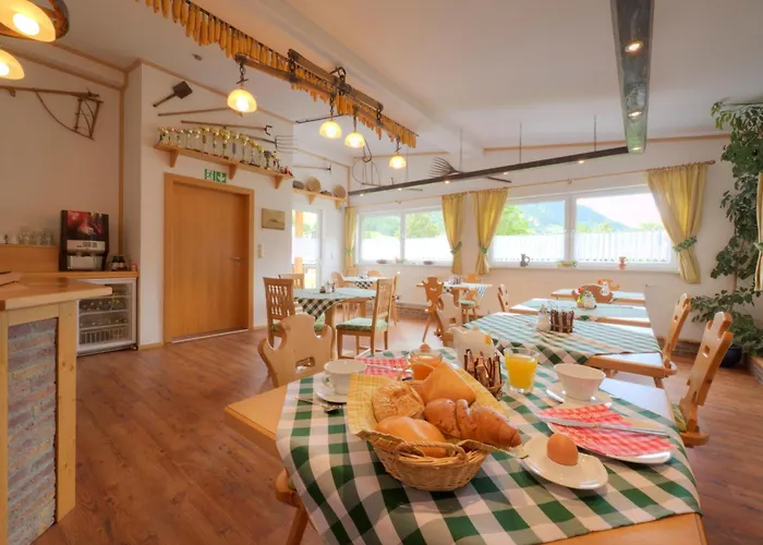 شقة Deluxe 1,2,3 *